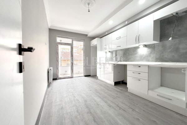 Eskişehir Çamlıca Mahallesi Geniş Kullanışlı Satılık 3+1 Daire ( RS - 10270 )