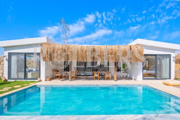 Fethiye Esenköy'de Kiralık Muhafazakar Lüx 2+1 Villa ( RK - 10210 )
