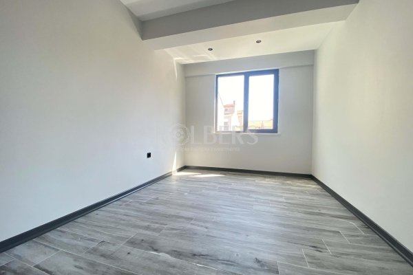 Eskişehir Çamlıca Behçet Necatigil Caddesi'nde 3+1 Satılık Daire ( RS - 10214 )