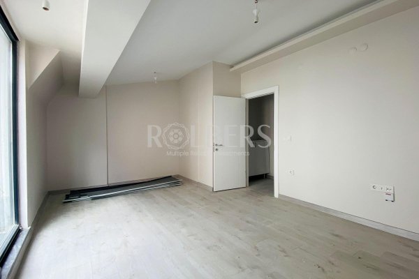 Eskişehir Sakarya Caddesi Hacı Ali Bey Mahallesi Satılık 3+1 Lüks Dublex Daire ( RS-10114 )