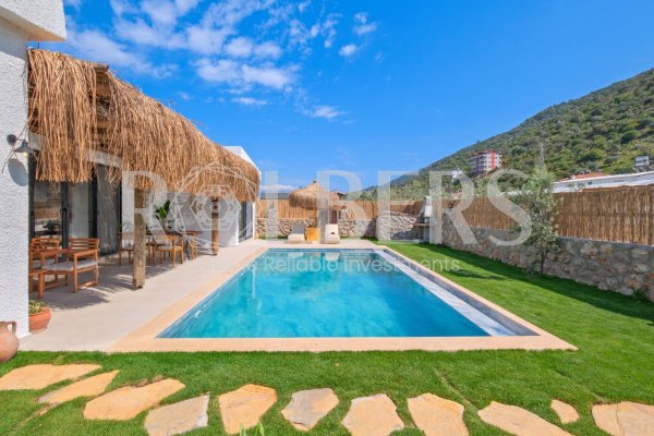 Fethiye Esenköy'de Kiralık Muhafazakar Lüx 2+1 Villa ( RK - 10210 )