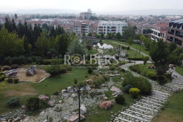 Eskişehir Çamlıca Mahallesi Vega AVM Yakını Lüks Özel Garajlı Satılık 3+1 Daire ( RS - 10232 )
