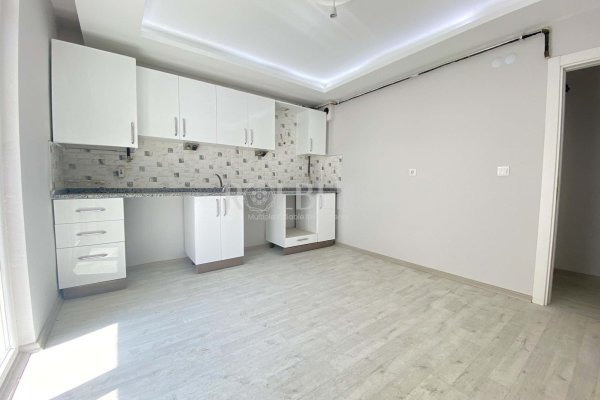 Eskişehir Çamlıca Mahallesi Satılık 3+1 Daire ( RS - 10212 )