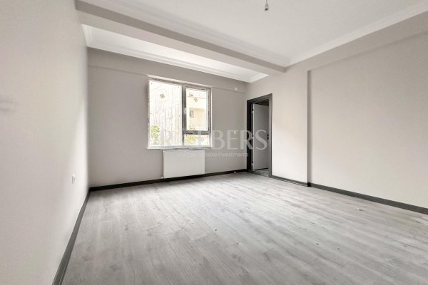 Eskişehir Çamlıca Mahallesi Geniş Kullanışlı Satılık 3+1 Daire ( RS - 10270 )