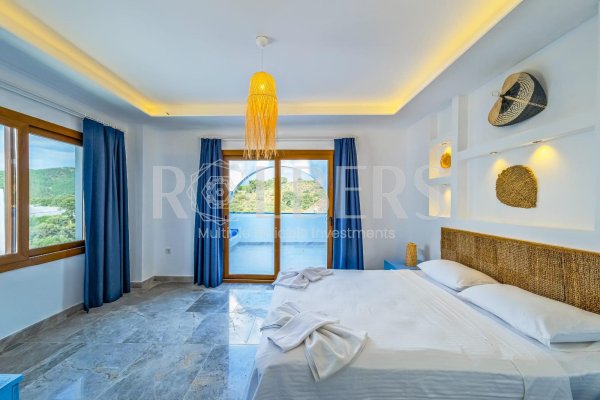 Fethiye Bozyer'de Kiralık Özel Havuzlu 2+1 Villa ( RK - 10202 )