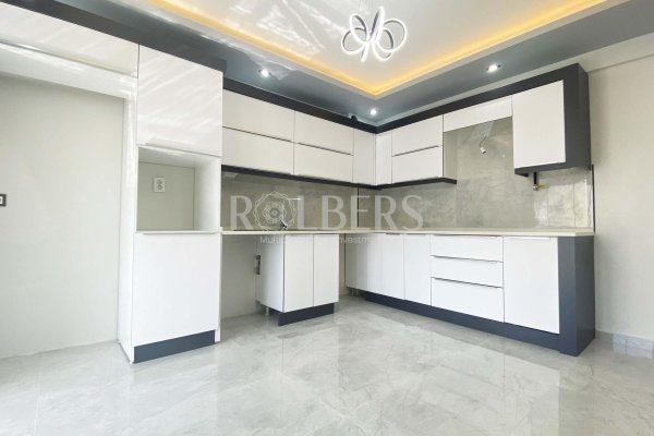 Eskişehir Çamlıca Tombakzade Caddesi'nde 3+1 Satılık Daire ( RS - 10220 )