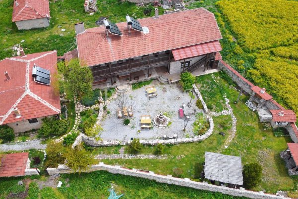 Eskişehir Seyitgazi'de Satılık 10 Odalı Butik Otel   ( RS - 10260 )