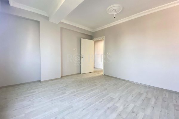 Eskişehir Çamlıca Mahallesi Satılık 3+1 Daire ( RS - 10212 )