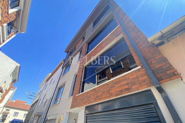Eskişehir Çamlıca Behçet Necatigil Caddesi'nde 3+1 Satılık Daire ( RS - 10214 )