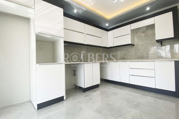 Eskişehir Çamlıca Tombakzade Caddesi'nde 3+1 Satılık Daire ( RS - 10220 )