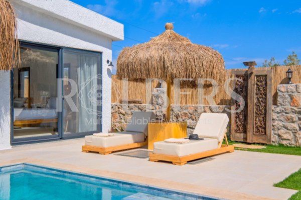 Fethiye Esenköy'de Kiralık Muhafazakar Lüx 2+1 Villa ( RK - 10210 )