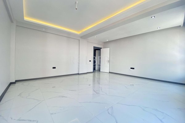 Eskişehir Çamlıca Behçet Necatigil Caddesi'nde 3+1 Satılık Daire ( RS - 10214 )