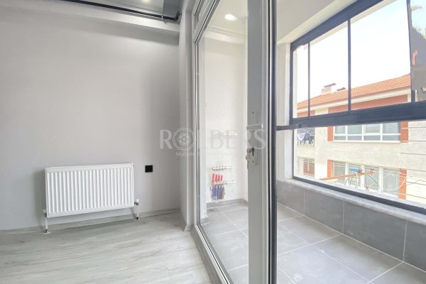 Eskişehir Çamlıca Mahallesi Fırsat 1+1 Geniş Daire ( RS - 10246 )