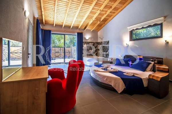 Fethiye Kayaköy'de Kiralık Muhafazakar Jakuzili 2+1 Villa ( RK - 10178 )