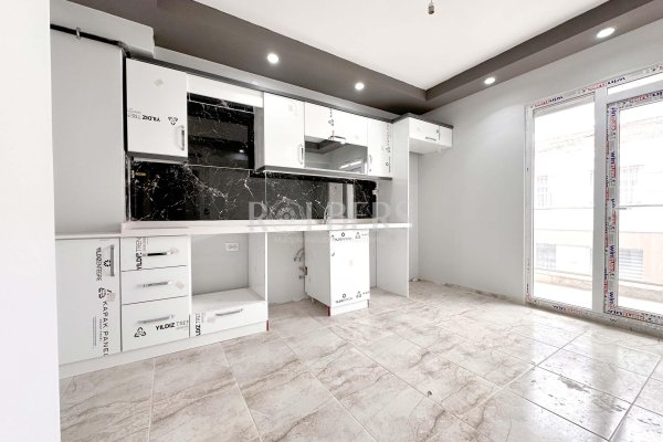 Eskişehir Çamlıca Mahallesi Ptt Yakını Satılık 3+1 Daire ( RS - 10262 )