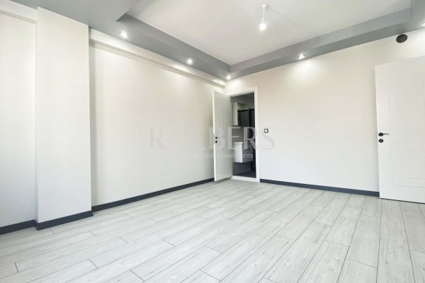 Eskişehir Çamlıca Tombakzade Caddesi'nde 3+1 Satılık Daire ( RS - 10220 )