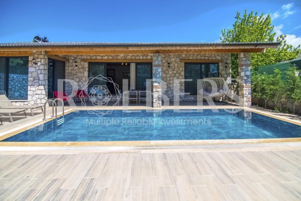 Fethiye Kayaköy'de Kiralık Muhafazakar Jakuzili 2+1 Villa ( RK - 10178 )