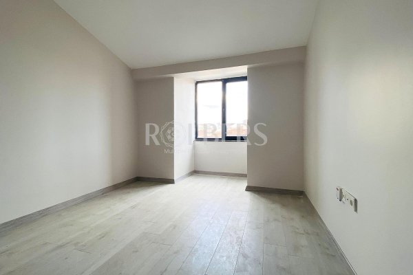 Eskişehir Sakarya Caddesi Hacı Ali Bey Mahallesi Satılık 3+1 Lüks Dublex Daire ( RS-10114 )