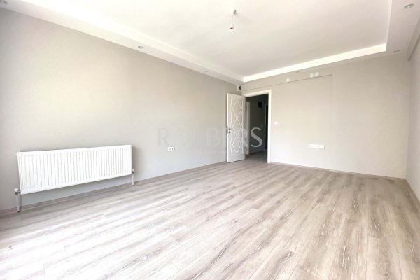Eskişehir Çamlıca Mahallesi'nde A+ Satılık 2+1 Daire ( RS - 10278 )