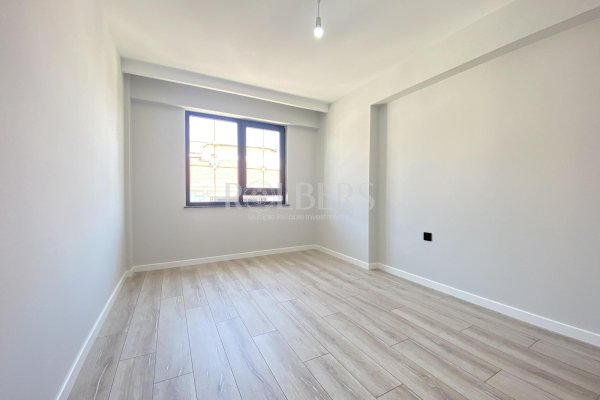 Eskişehir Çamlıca Mahallesi Lüks Özel Garajlı Satılık 3+1 Daire ( RS - 10200 )