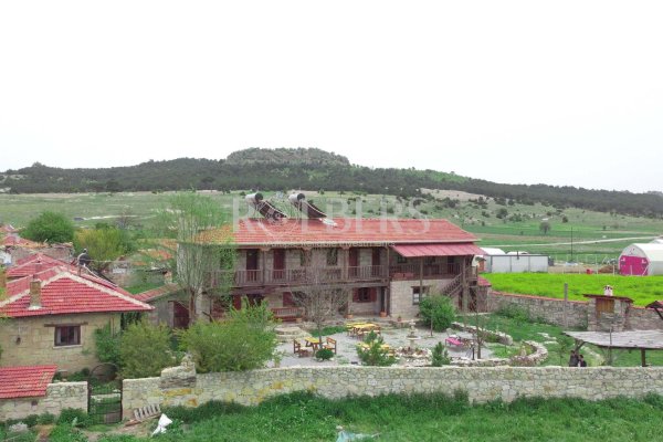 Eskişehir Seyitgazi'de Satılık 10 Odalı Butik Otel   ( RS - 10260 )