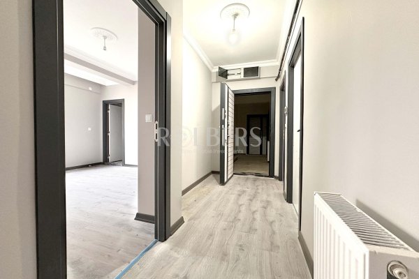 Eskişehir Çamlıca Mahallesi Geniş Kullanışlı Satılık 3+1 Daire ( RS - 10270 )