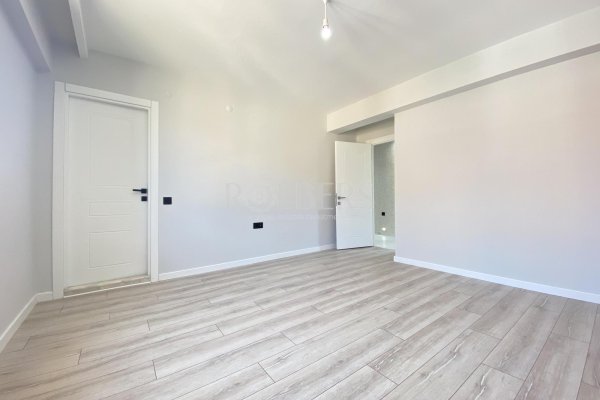 Eskişehir Çamlıca Mahallesi Lüks Özel Garajlı Satılık 3+1 Daire ( RS - 10200 )