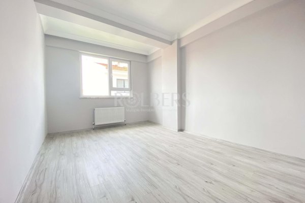Eskişehir Çamlıca Mahallesi Fırsat 1+1 Geniş Daire ( RS - 10246 )
