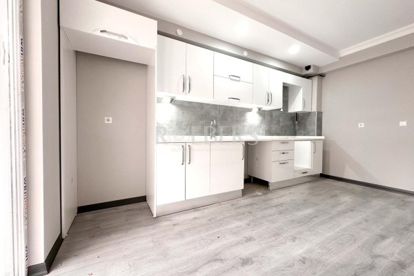 Eskişehir Çamlıca Mahallesi Geniş Kullanışlı Satılık 3+1 Daire ( RS - 10270 )