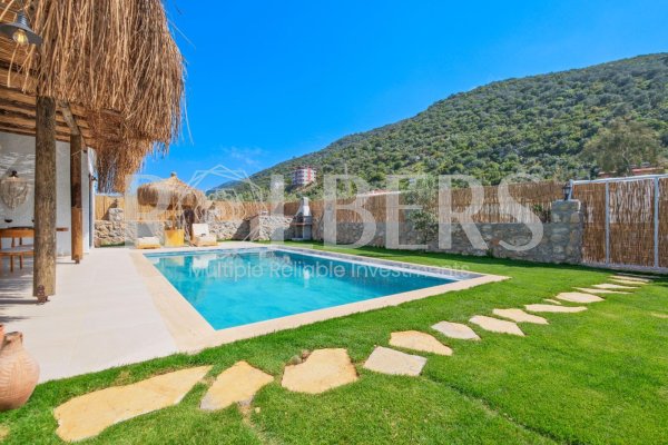 Fethiye Esenköy'de Kiralık Muhafazakar Lüx 2+1 Villa ( RK - 10210 )